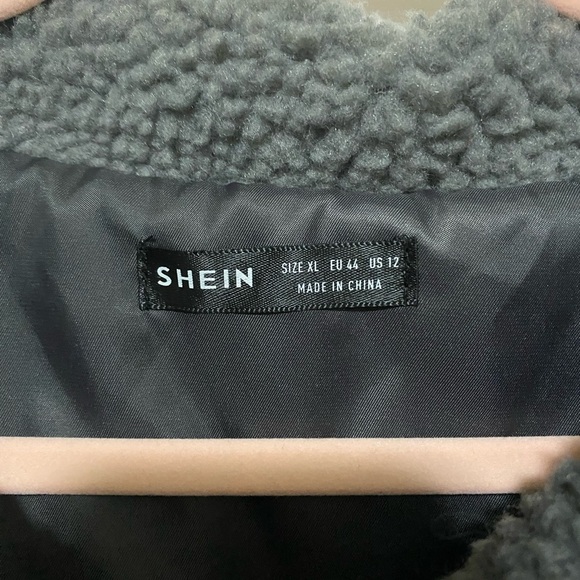 Colorblock Sherpa Jacket - Picture 3 of 3